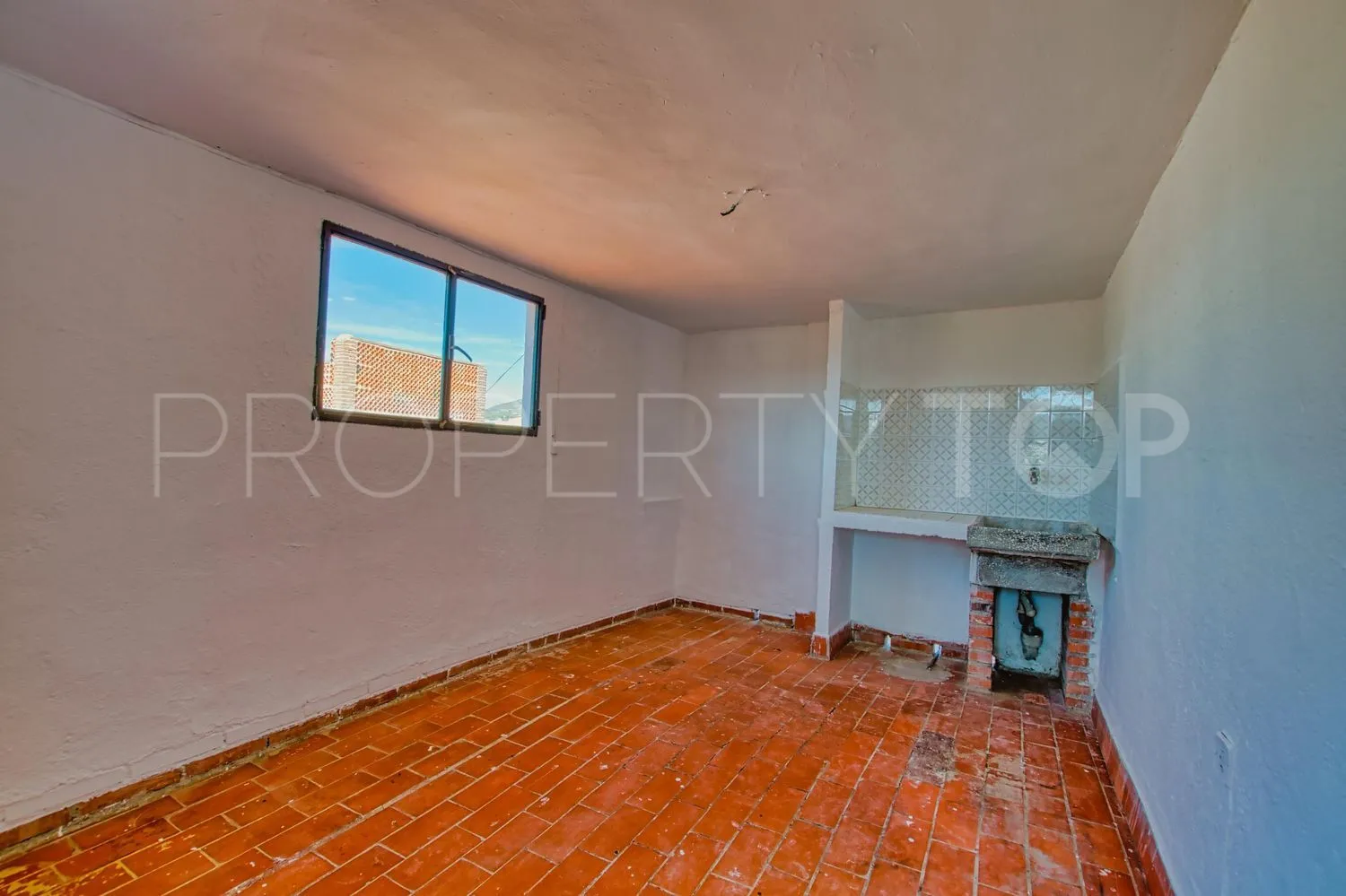 Building for sale in Velez Malaga