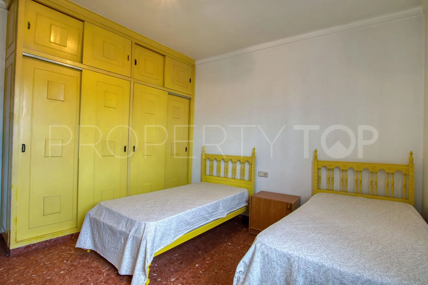 Building for sale in Velez Malaga