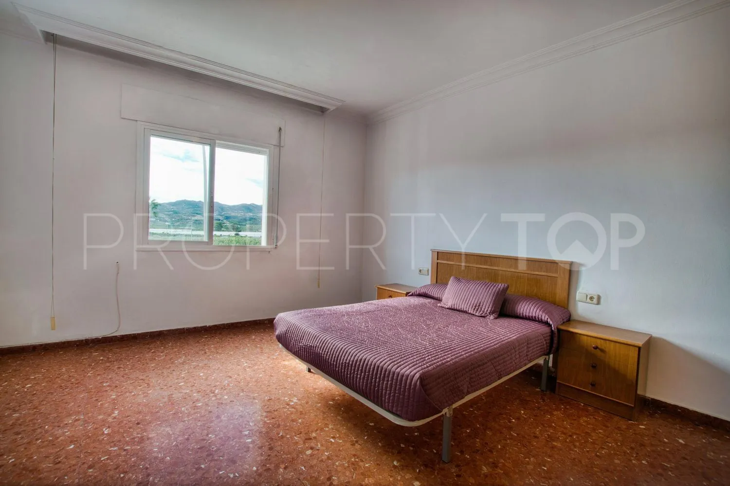 Building for sale in Velez Malaga