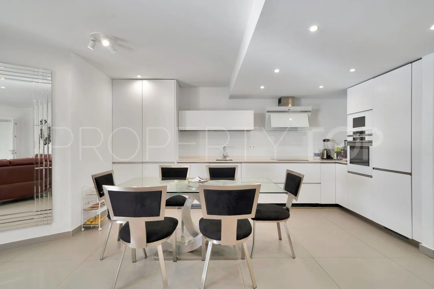 Playa Bajadilla - Puertos, piso de 2 dormitorios en venta