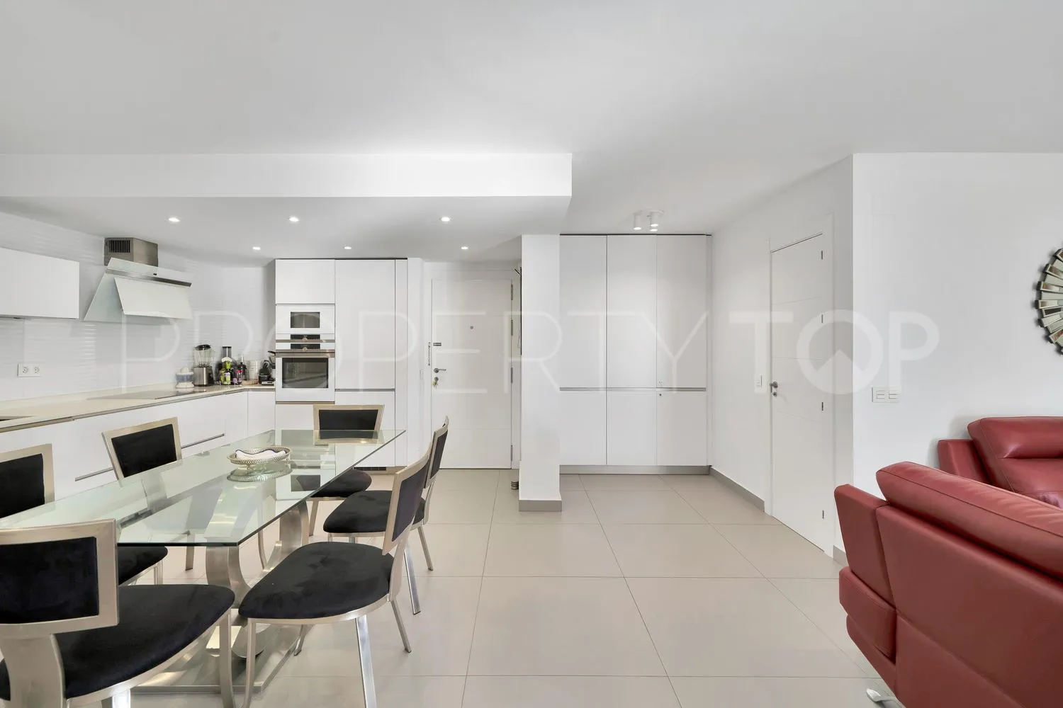 Playa Bajadilla - Puertos, piso de 2 dormitorios en venta