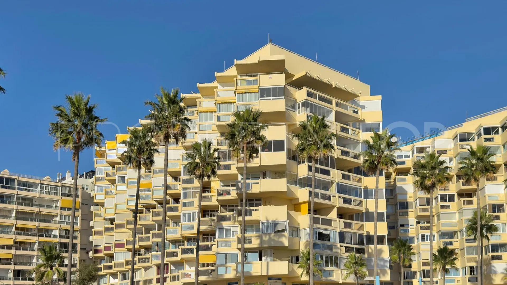 Playa Bajadilla - Puertos, piso de 2 dormitorios en venta