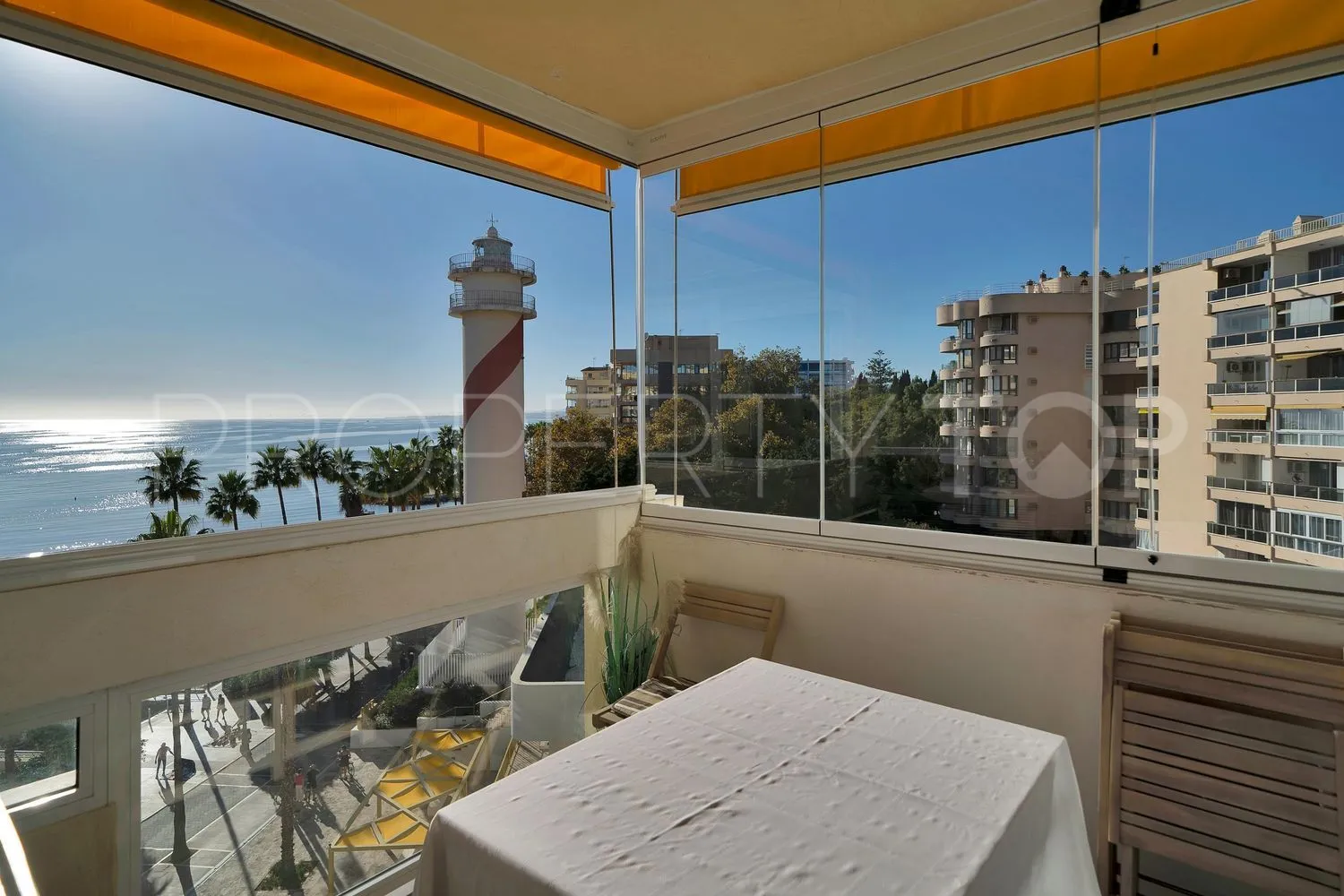 Playa Bajadilla - Puertos, piso de 2 dormitorios en venta