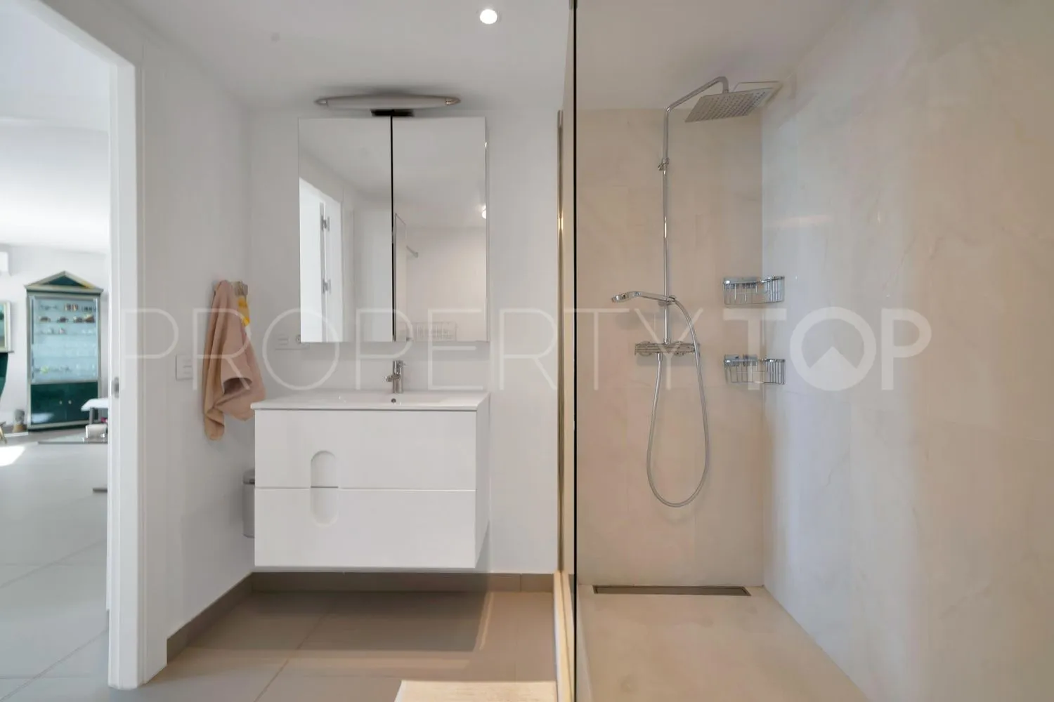 Playa Bajadilla - Puertos, piso de 2 dormitorios en venta
