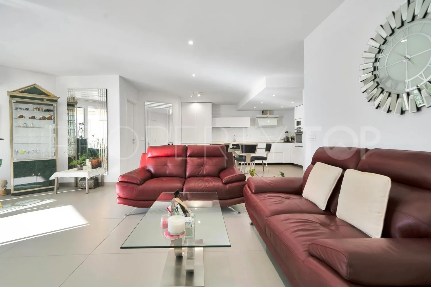 Playa Bajadilla - Puertos, piso de 2 dormitorios en venta