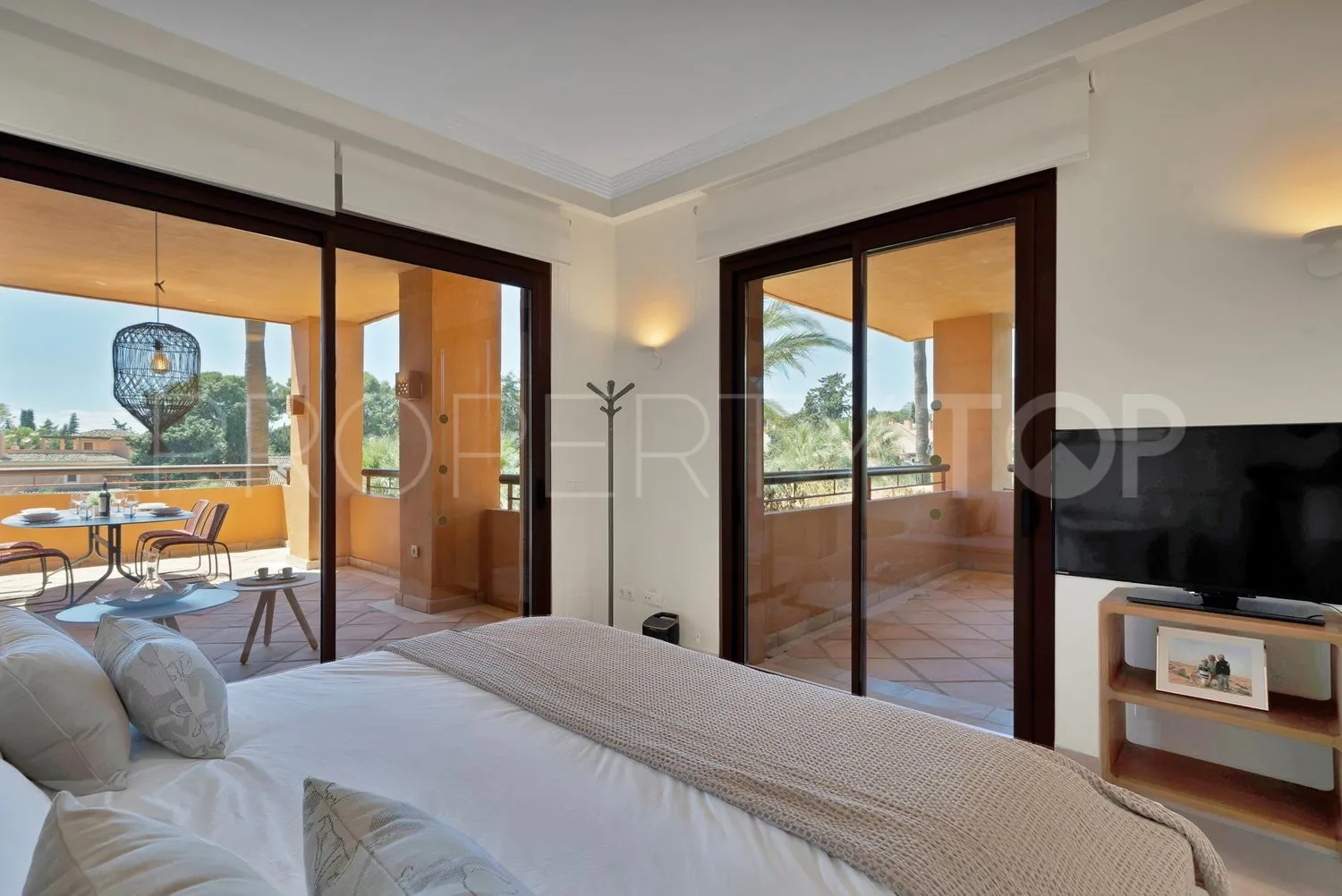 3 bedrooms Bahia de Marbella flat for sale