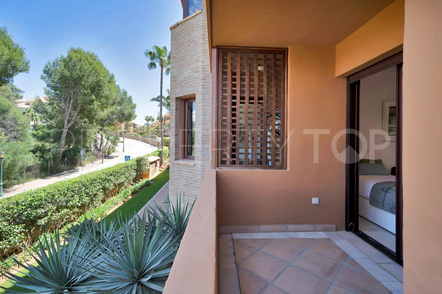 3 bedrooms Bahia de Marbella flat for sale