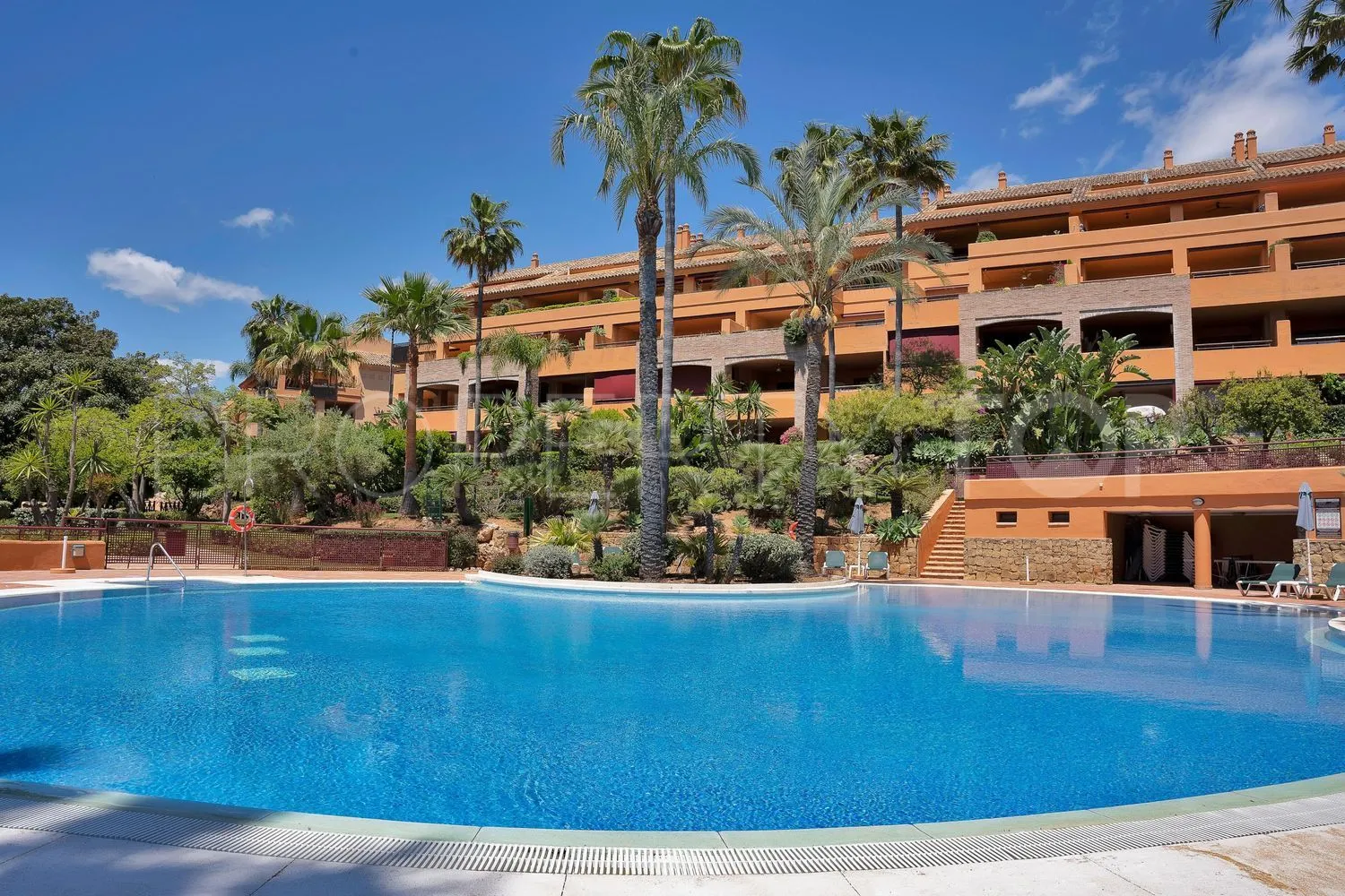 3 bedrooms Bahia de Marbella flat for sale