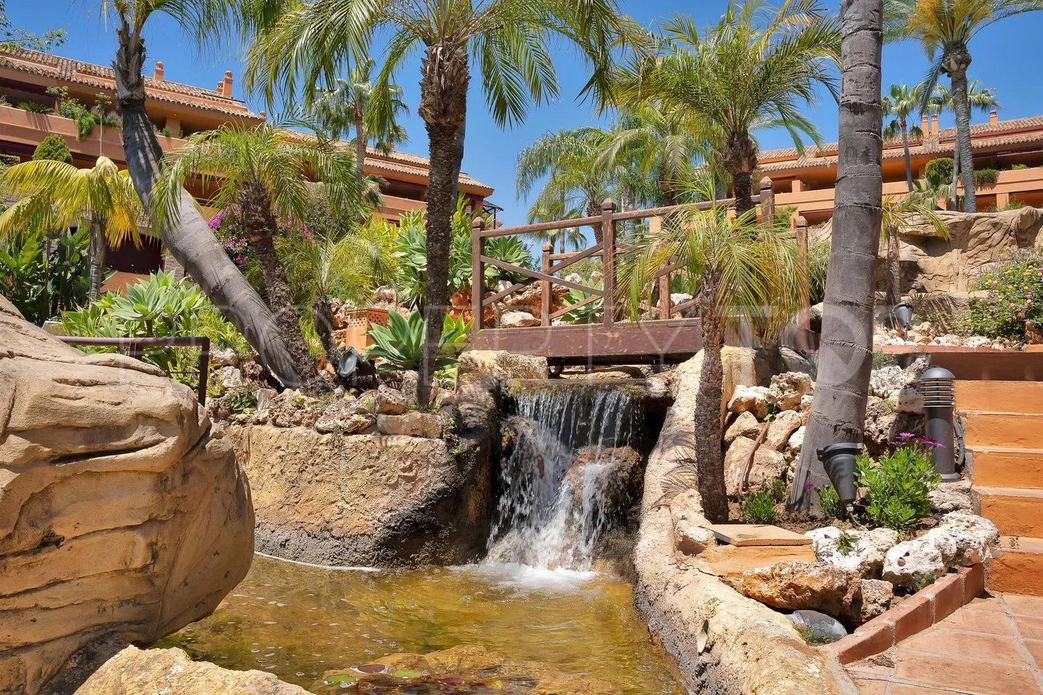 3 bedrooms Bahia de Marbella flat for sale