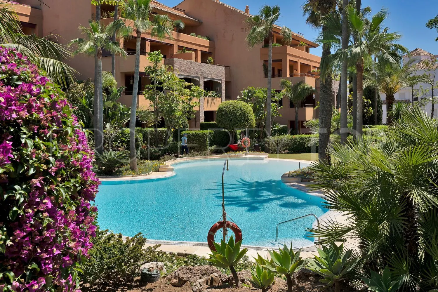 3 bedrooms Bahia de Marbella flat for sale