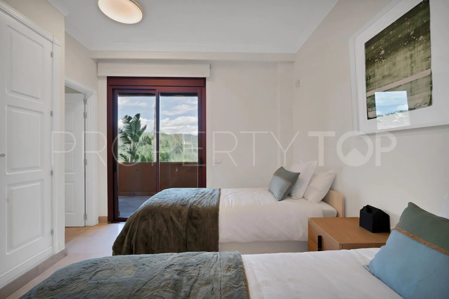 3 bedrooms Bahia de Marbella flat for sale