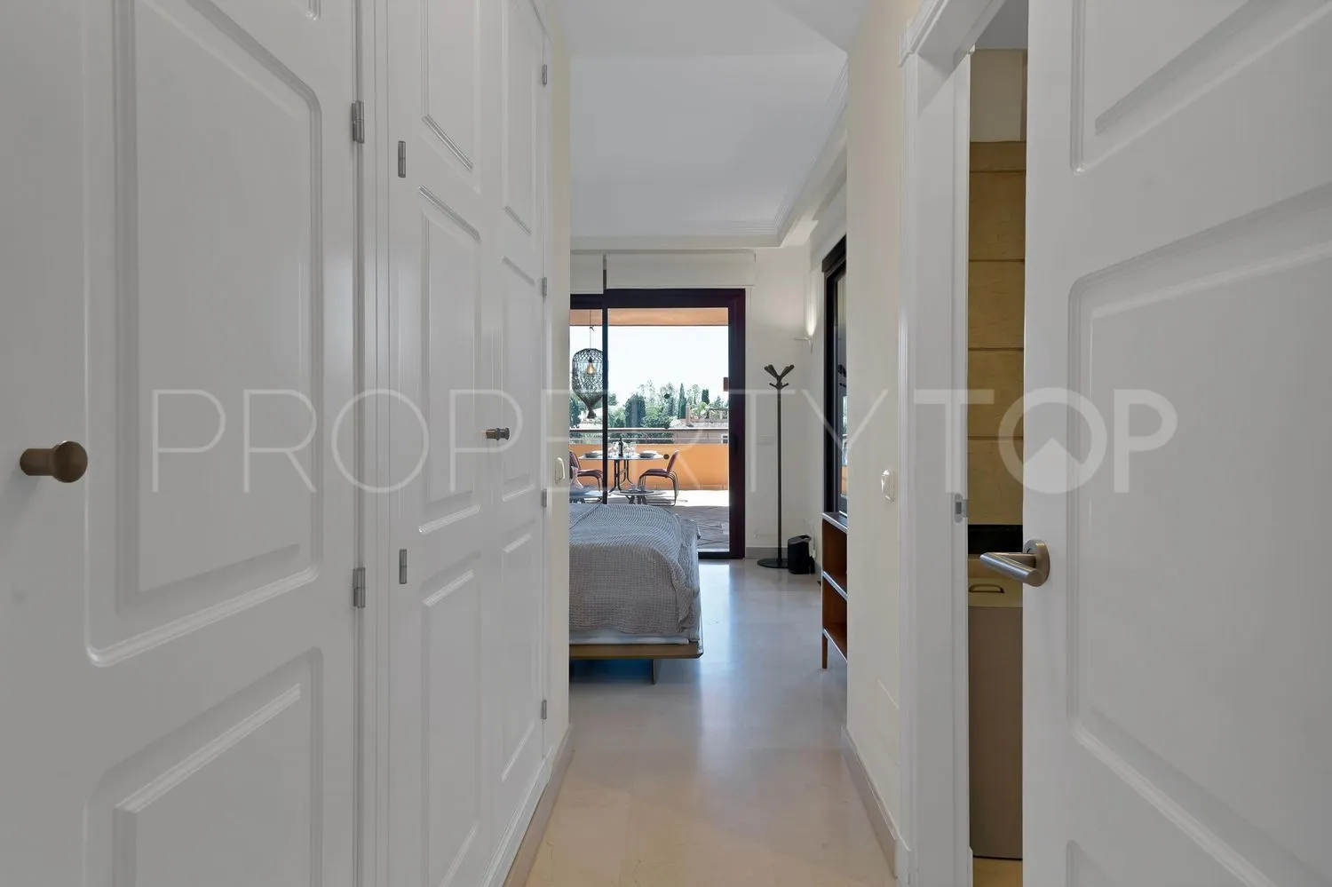 3 bedrooms Bahia de Marbella flat for sale