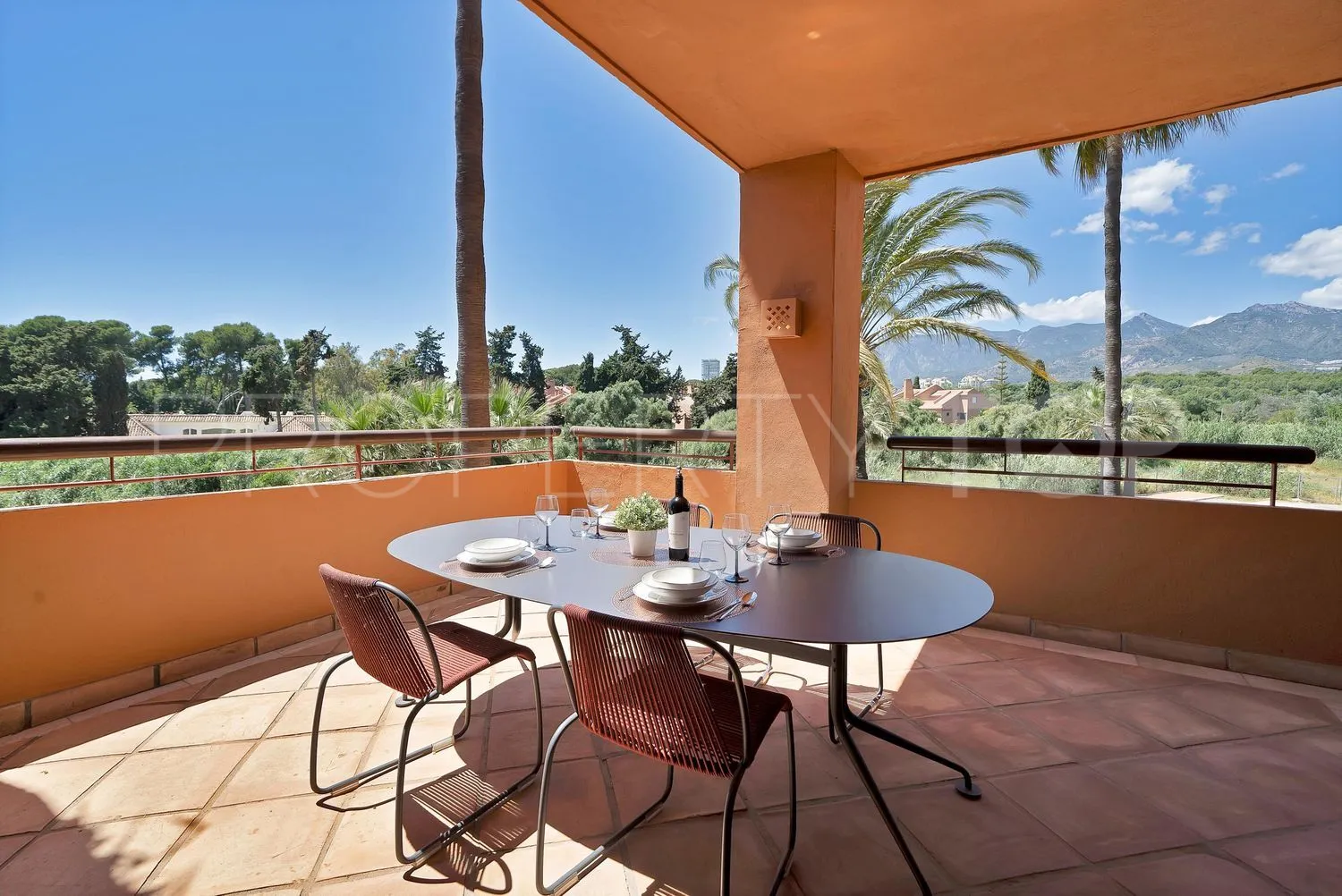 3 bedrooms Bahia de Marbella flat for sale