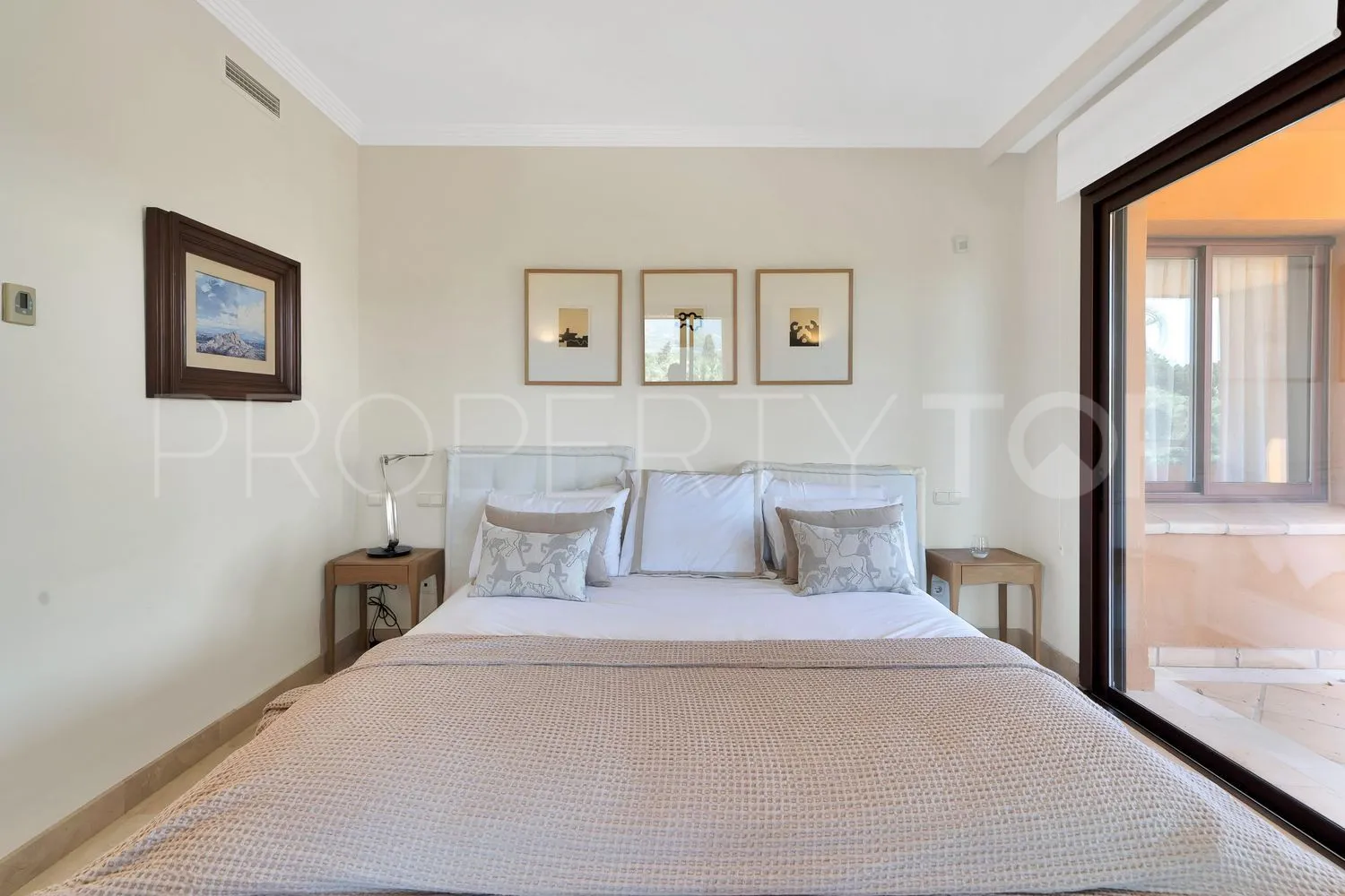 3 bedrooms Bahia de Marbella flat for sale