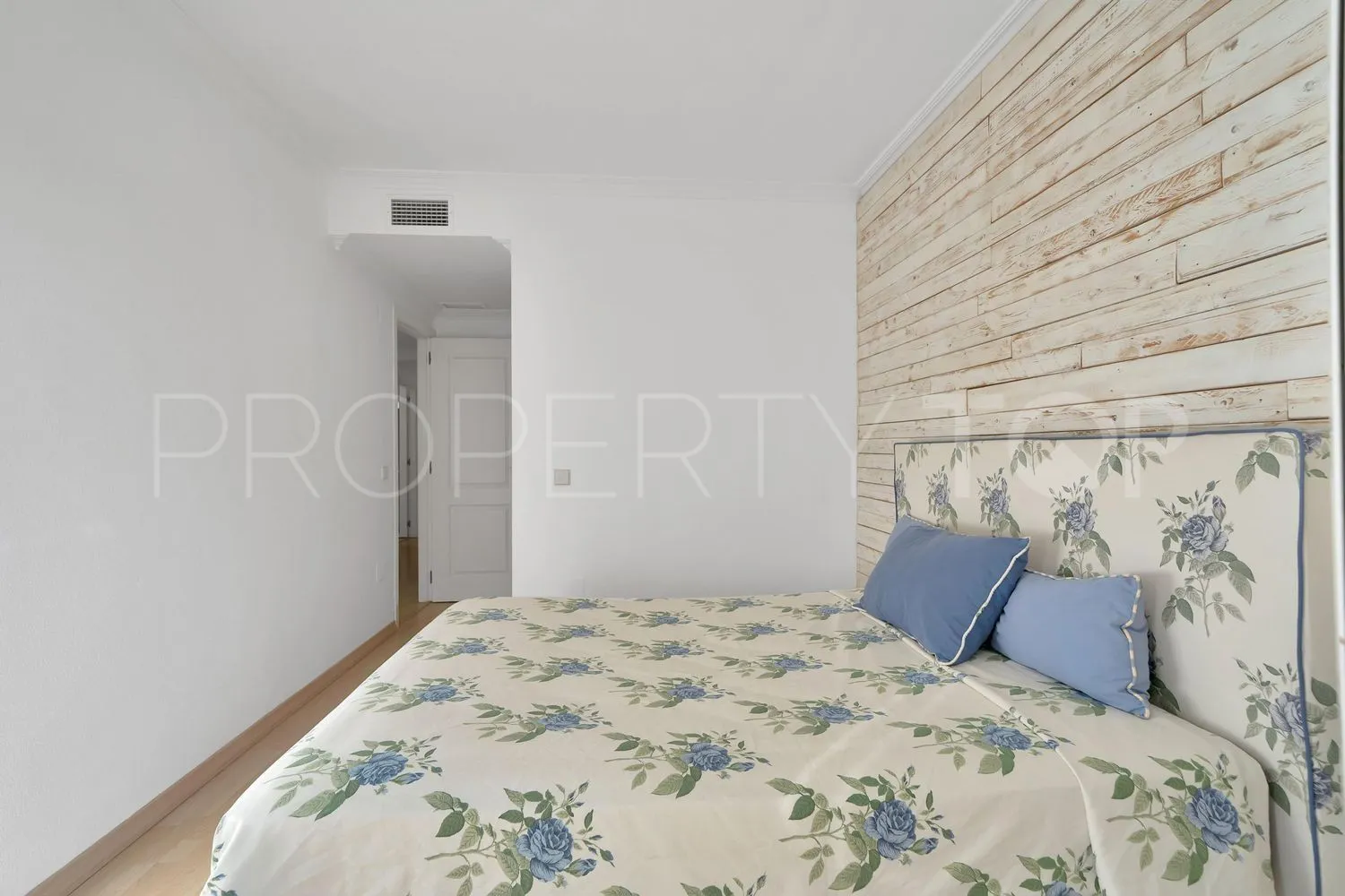 Comprar piso en La Carolina con 3 dormitorios