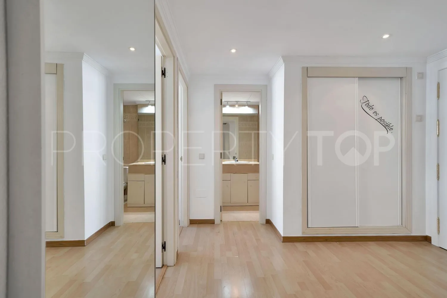 Comprar piso en La Carolina con 3 dormitorios