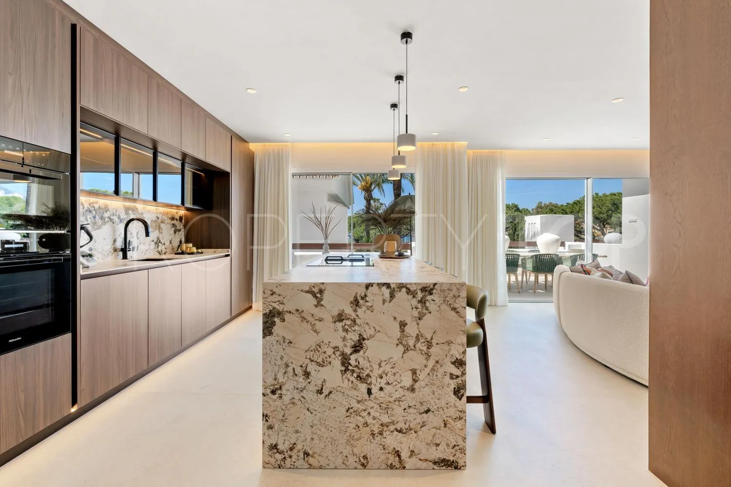 Los Monteros, piso en venta de 3 dormitorios