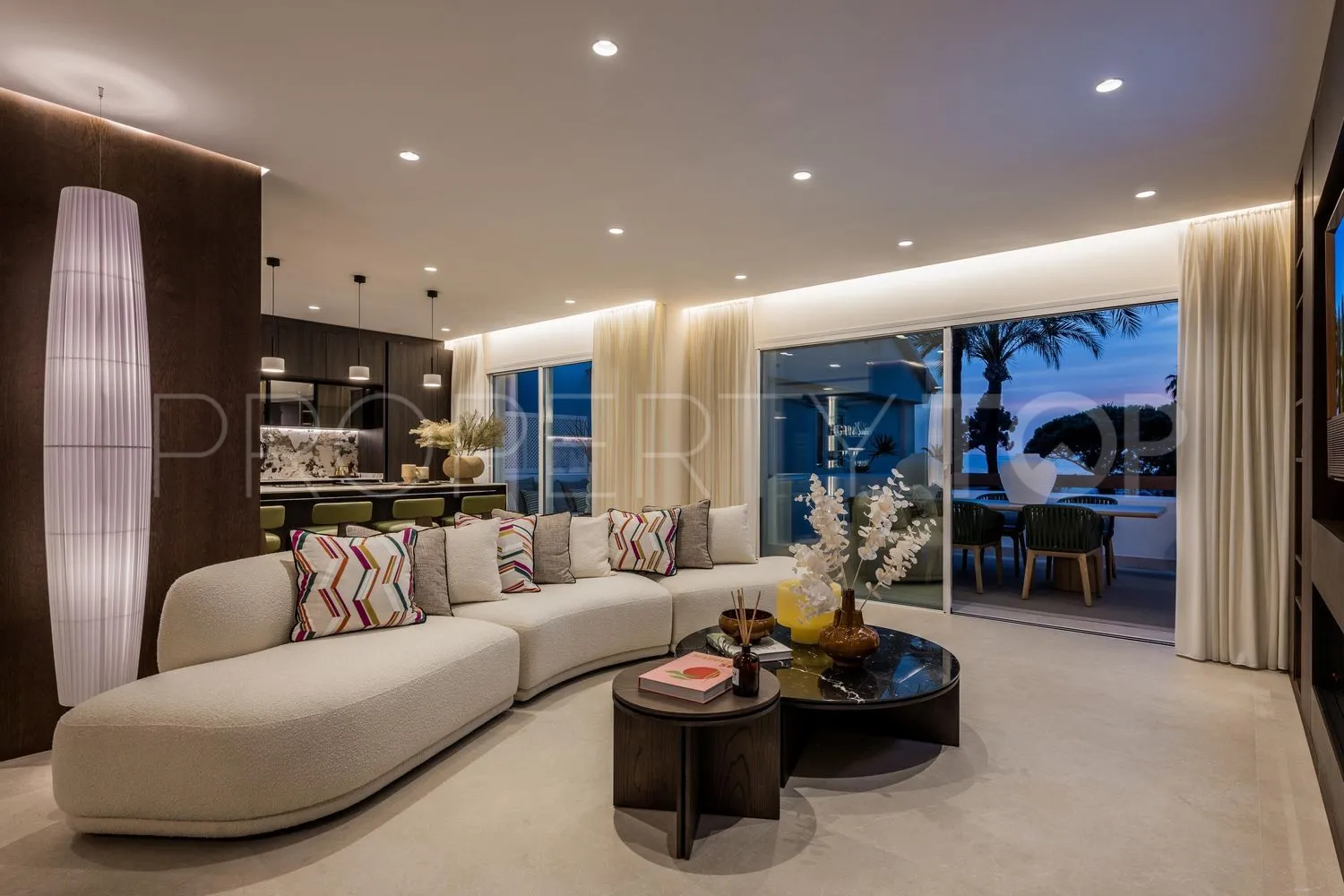 3 bedrooms flat in Los Monteros for sale