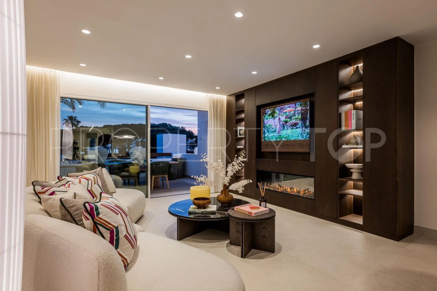 3 bedrooms flat in Los Monteros for sale