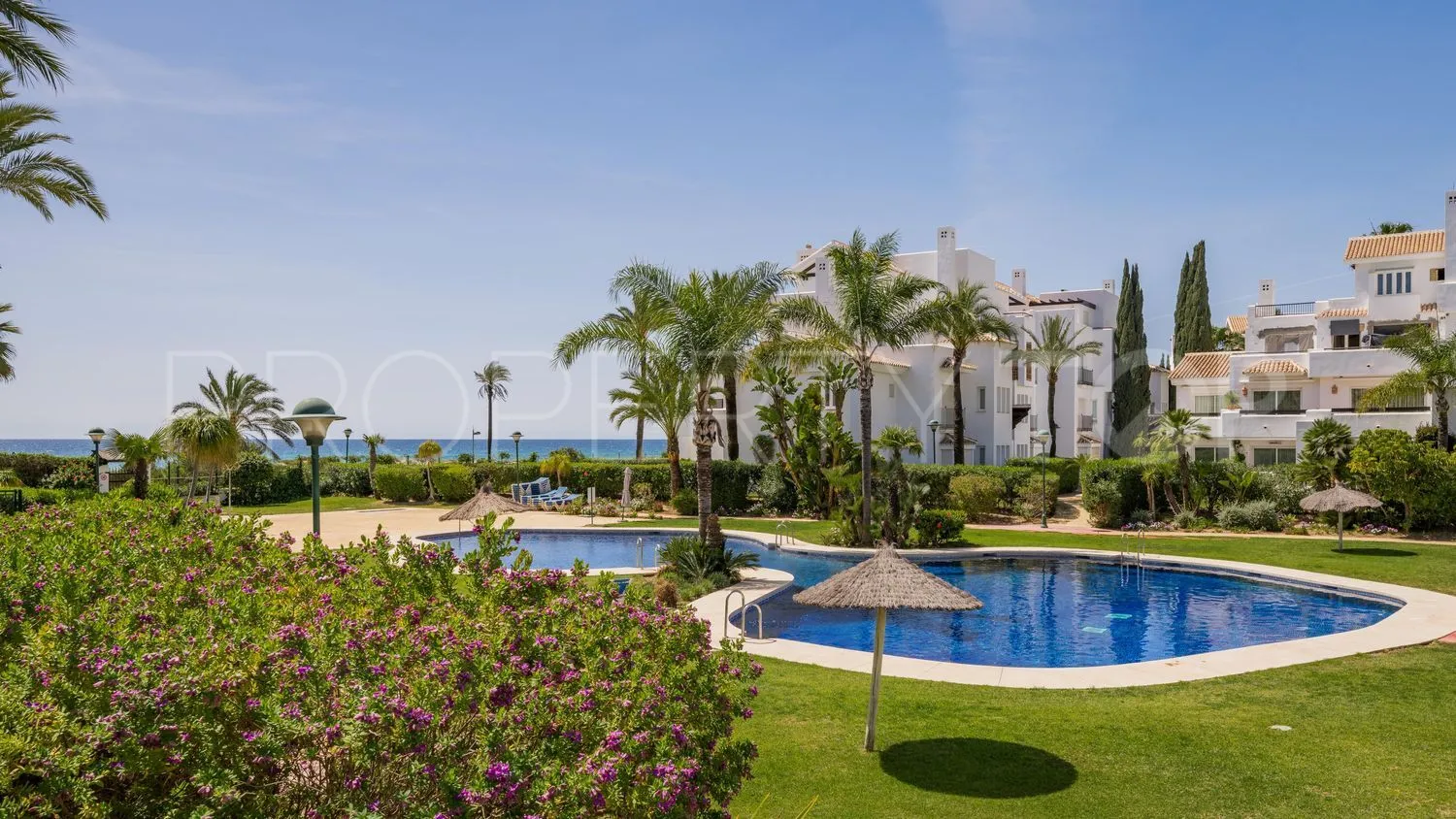 3 bedrooms flat in Los Monteros for sale