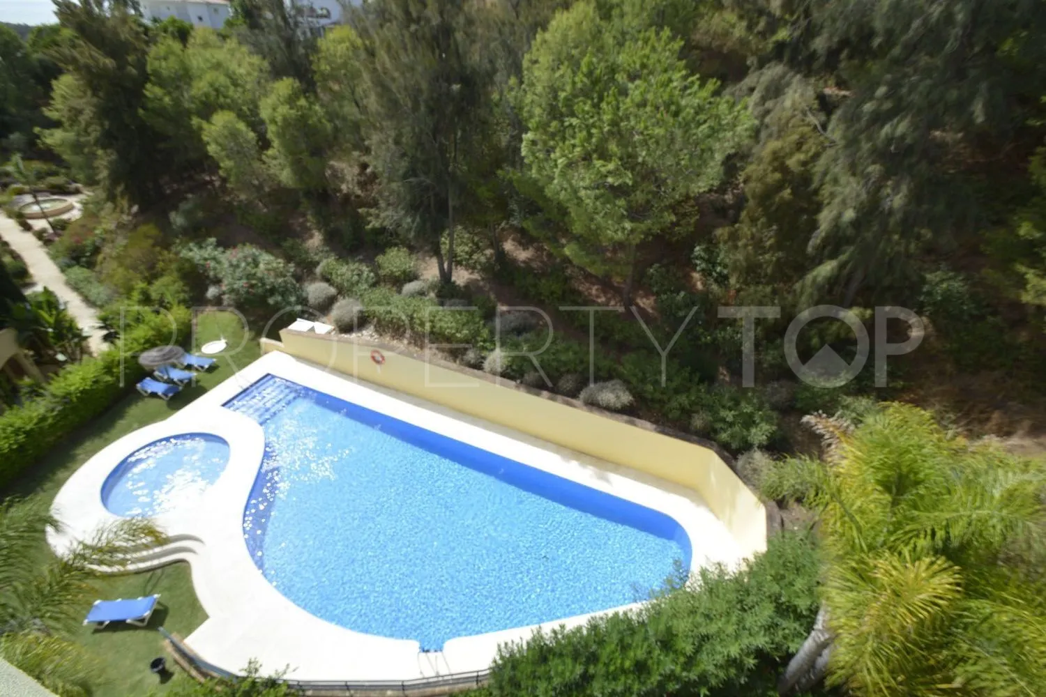Piso a la venta en Elviria