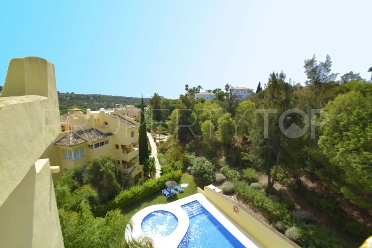 Piso a la venta en Elviria