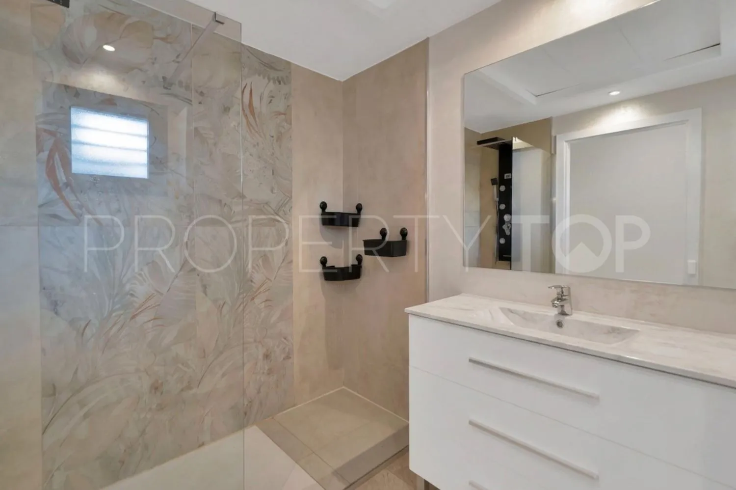 Bahia de Casares, piso con 2 dormitorios en venta