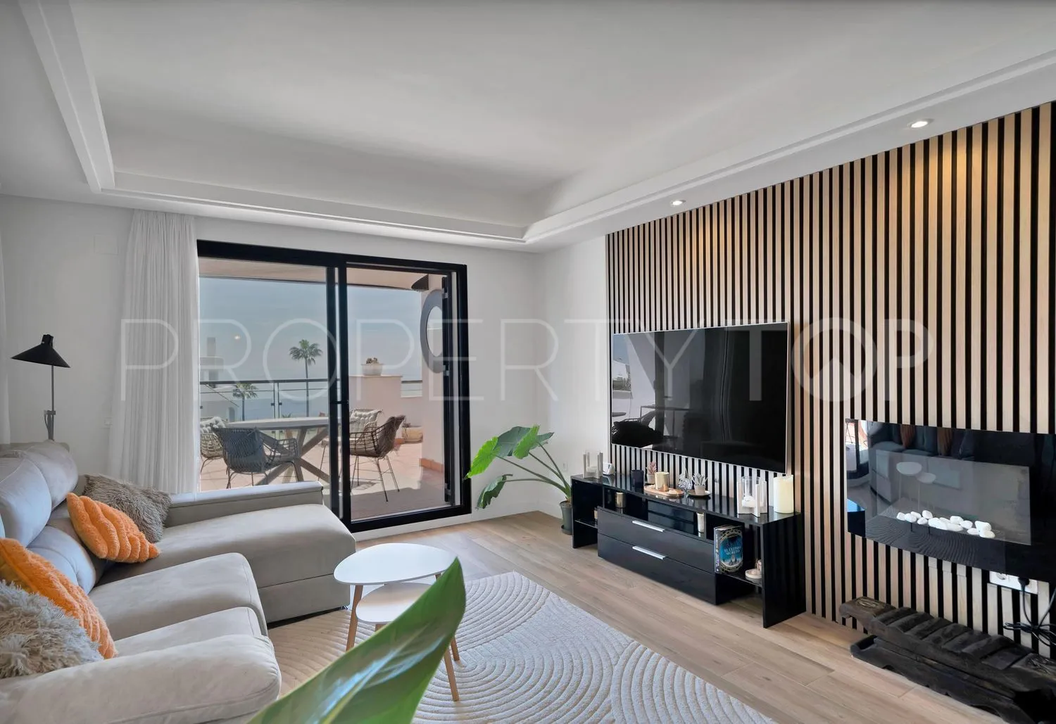 Bahia de Casares, piso con 2 dormitorios en venta