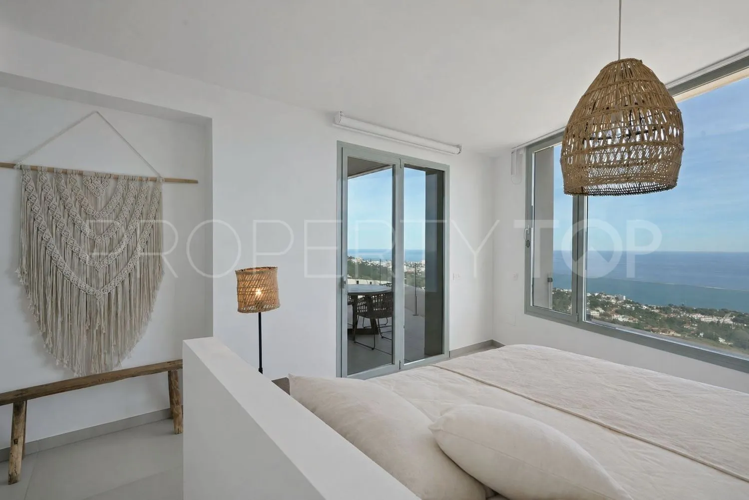 4 bedrooms duplex penthouse in La Capellania for sale