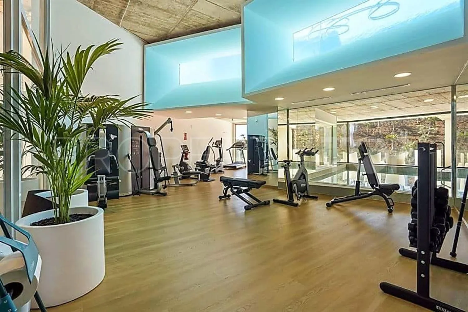4 bedrooms duplex penthouse in La Capellania for sale