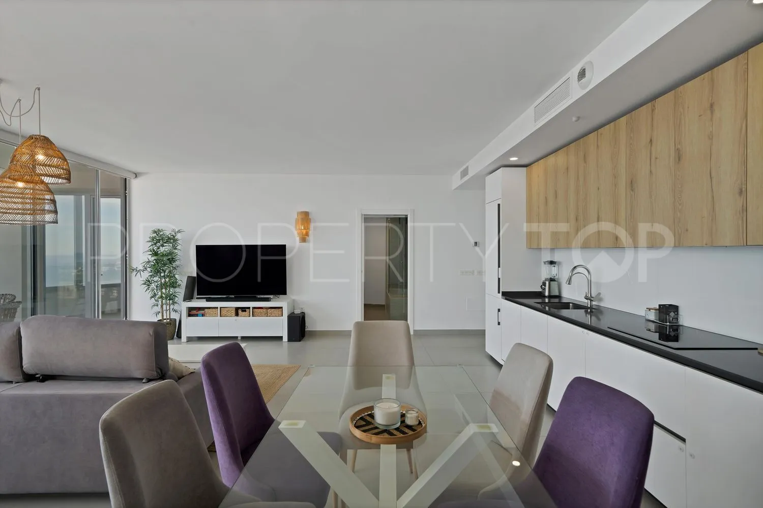 4 bedrooms duplex penthouse in La Capellania for sale