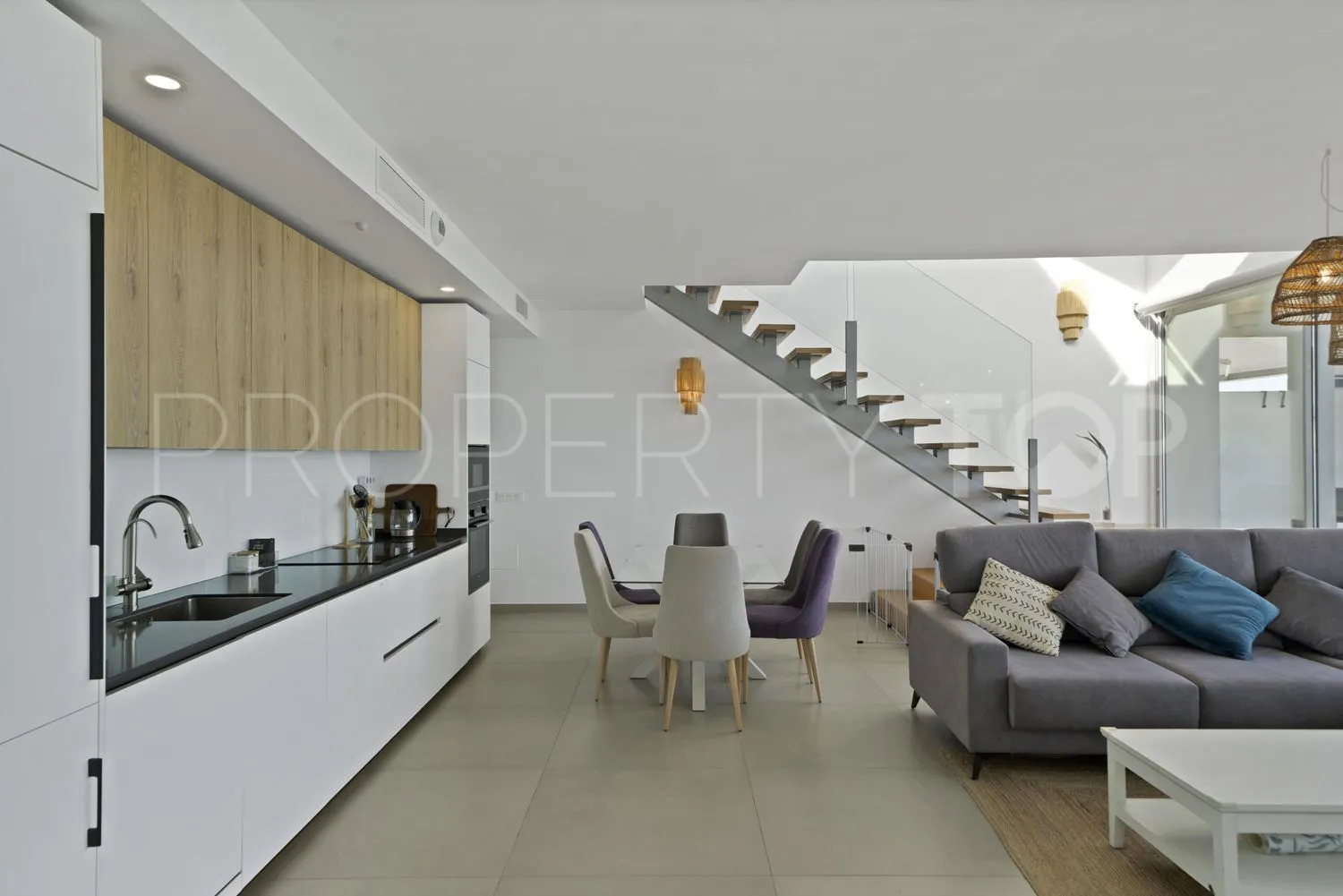 4 bedrooms duplex penthouse in La Capellania for sale