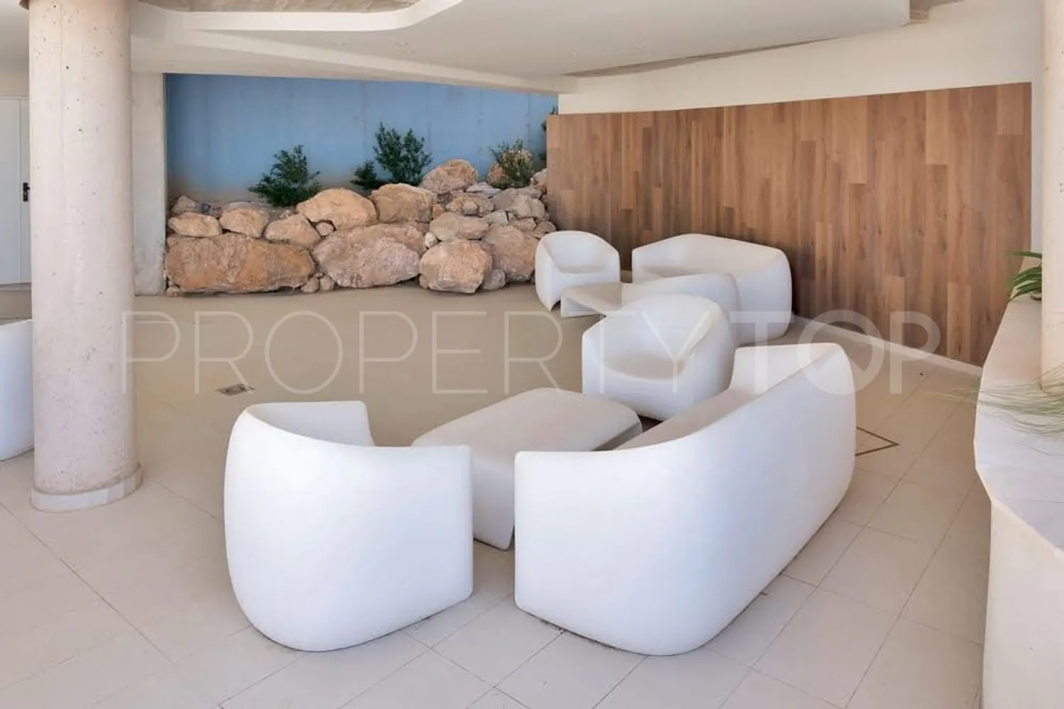 4 bedrooms duplex penthouse in La Capellania for sale