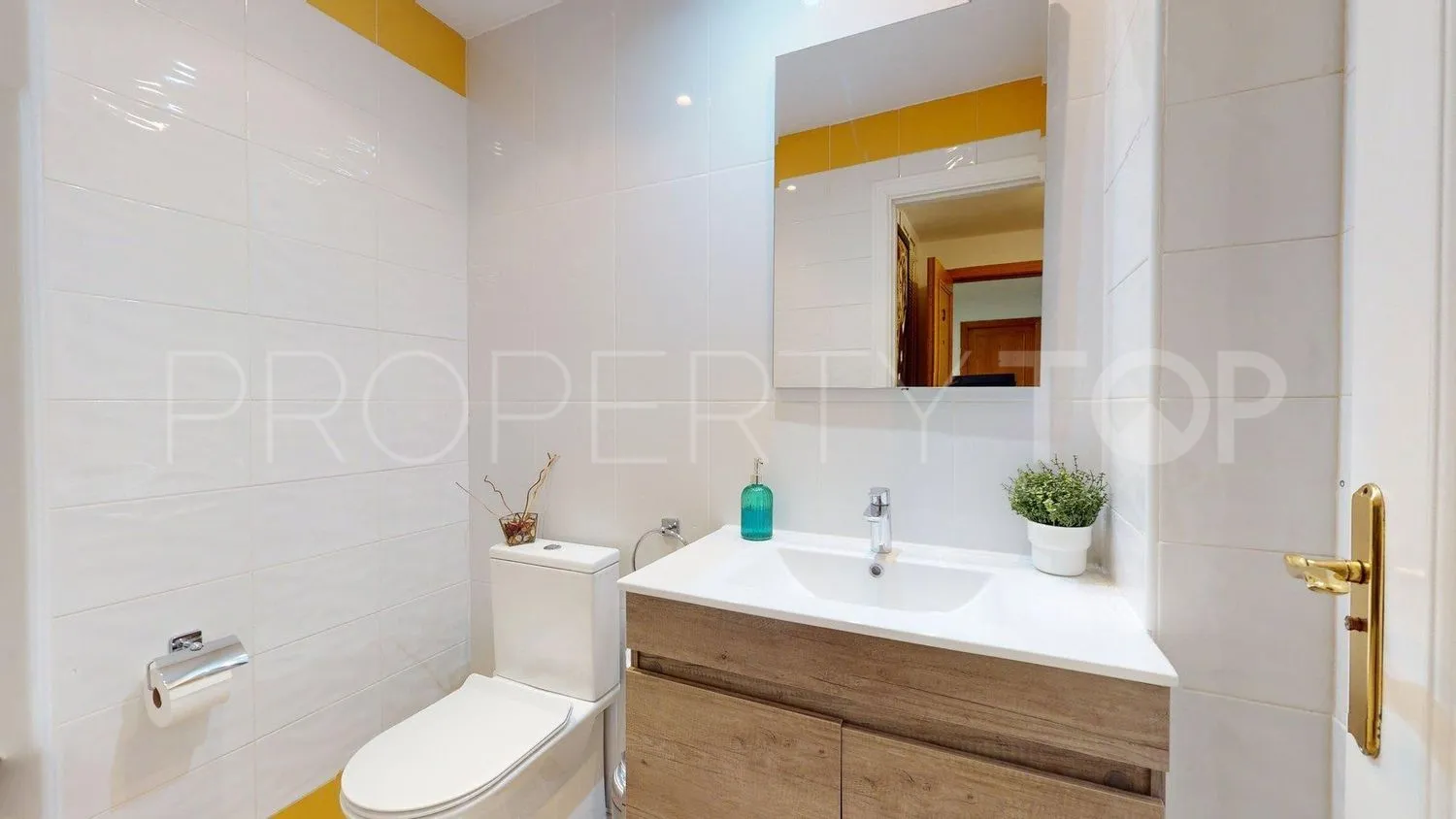 Piso en venta con 3 dormitorios en San Pedro de Alcantara