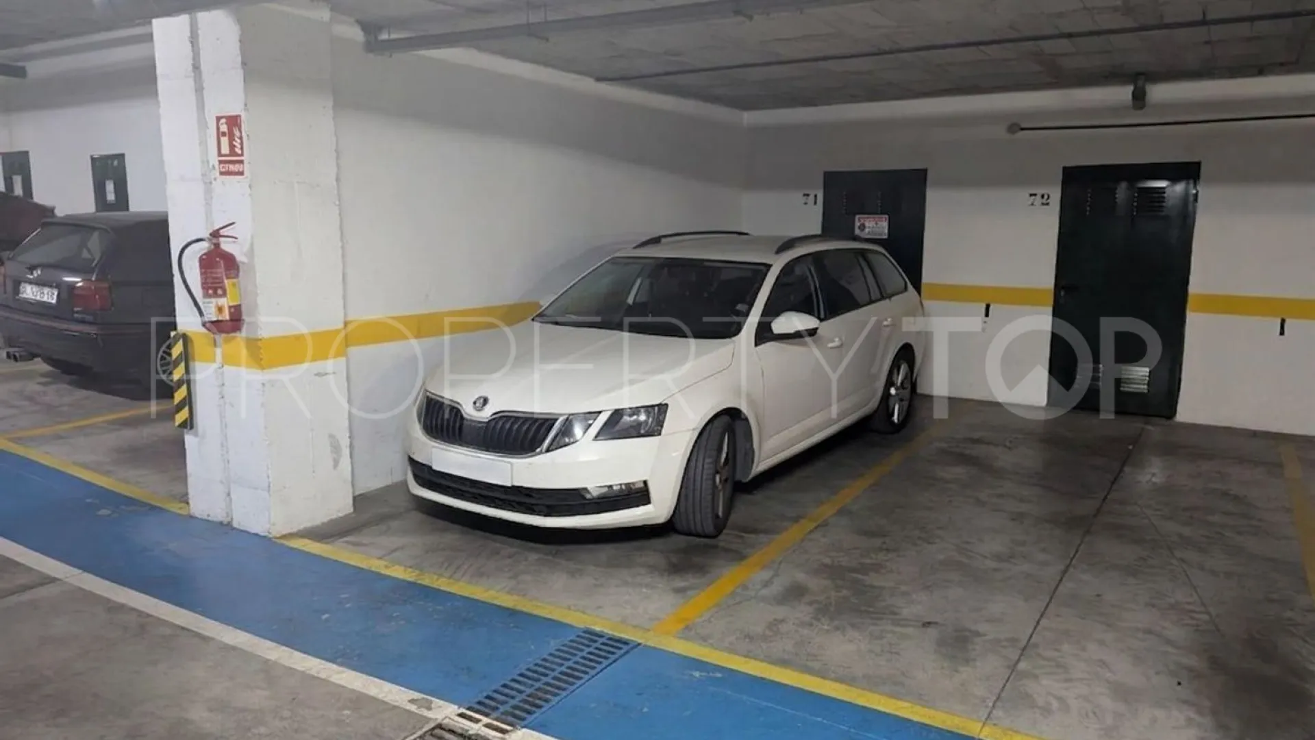 Piso en venta con 3 dormitorios en San Pedro de Alcantara