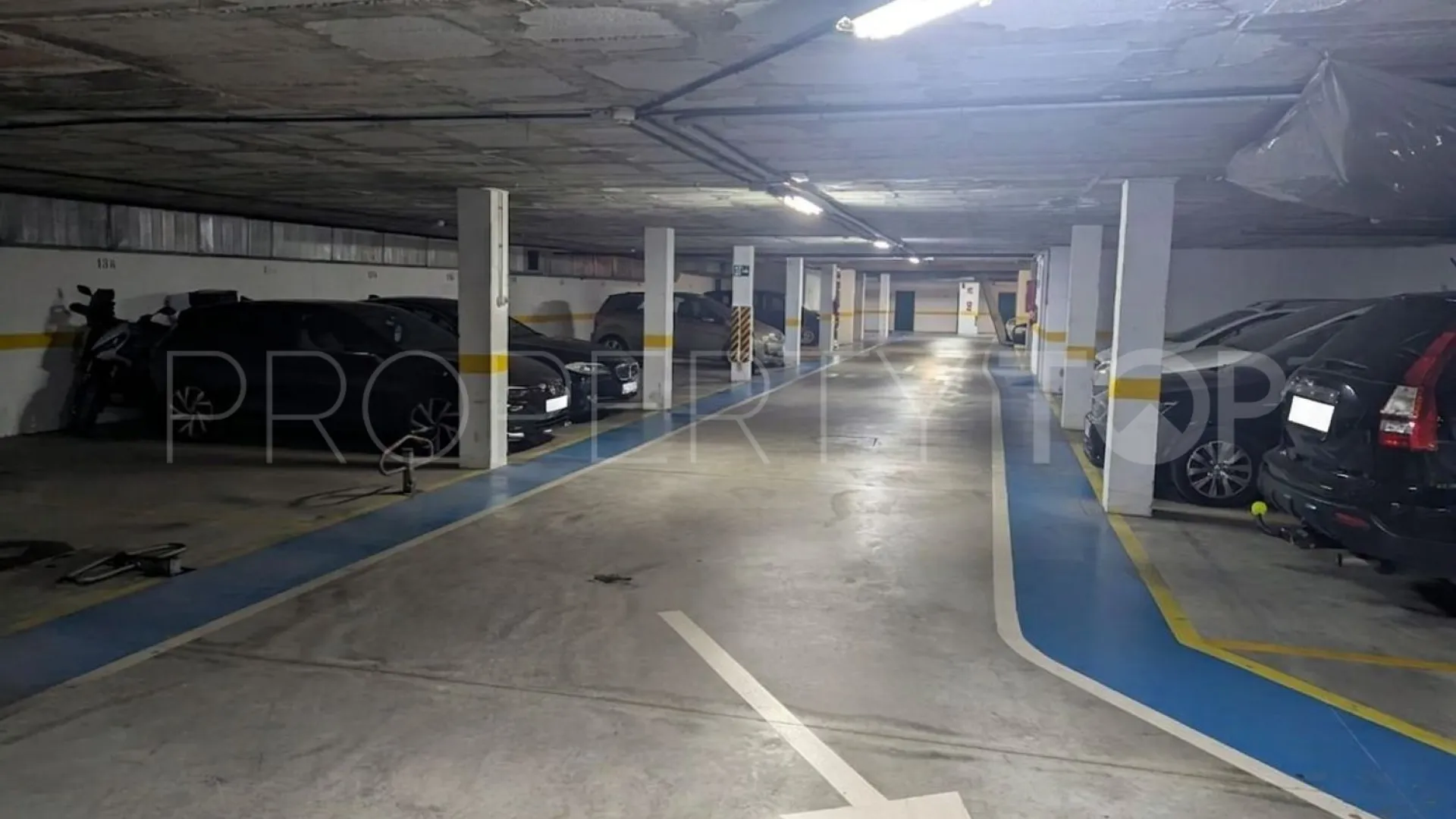 Piso en venta con 3 dormitorios en San Pedro de Alcantara