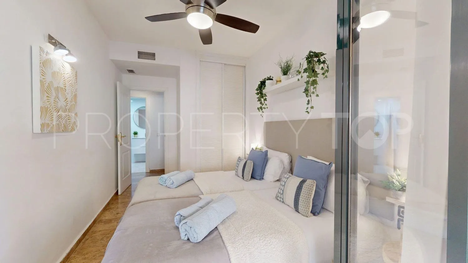 Piso en venta con 3 dormitorios en San Pedro de Alcantara