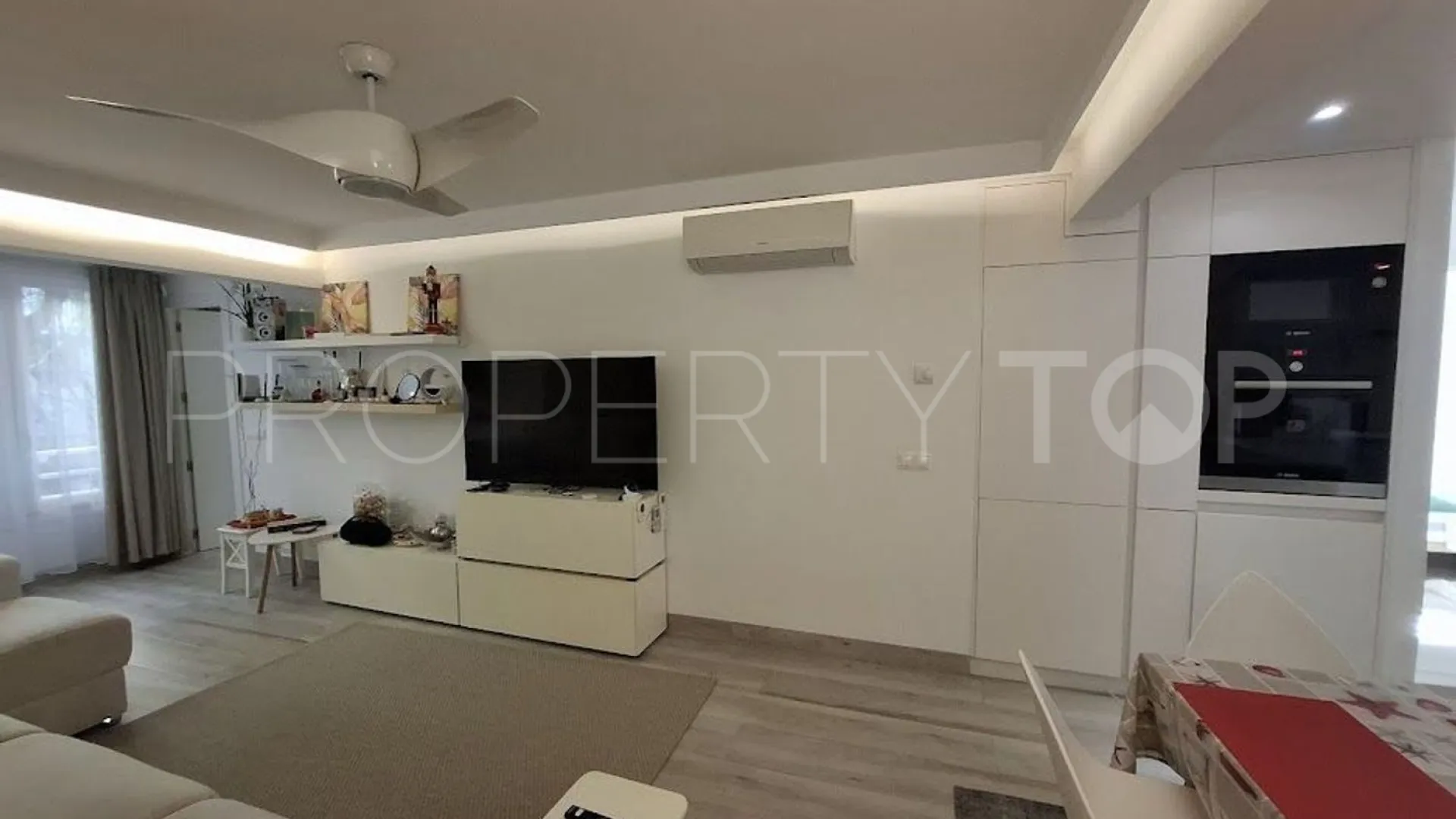 Playa de la Fontanilla, piso en venta