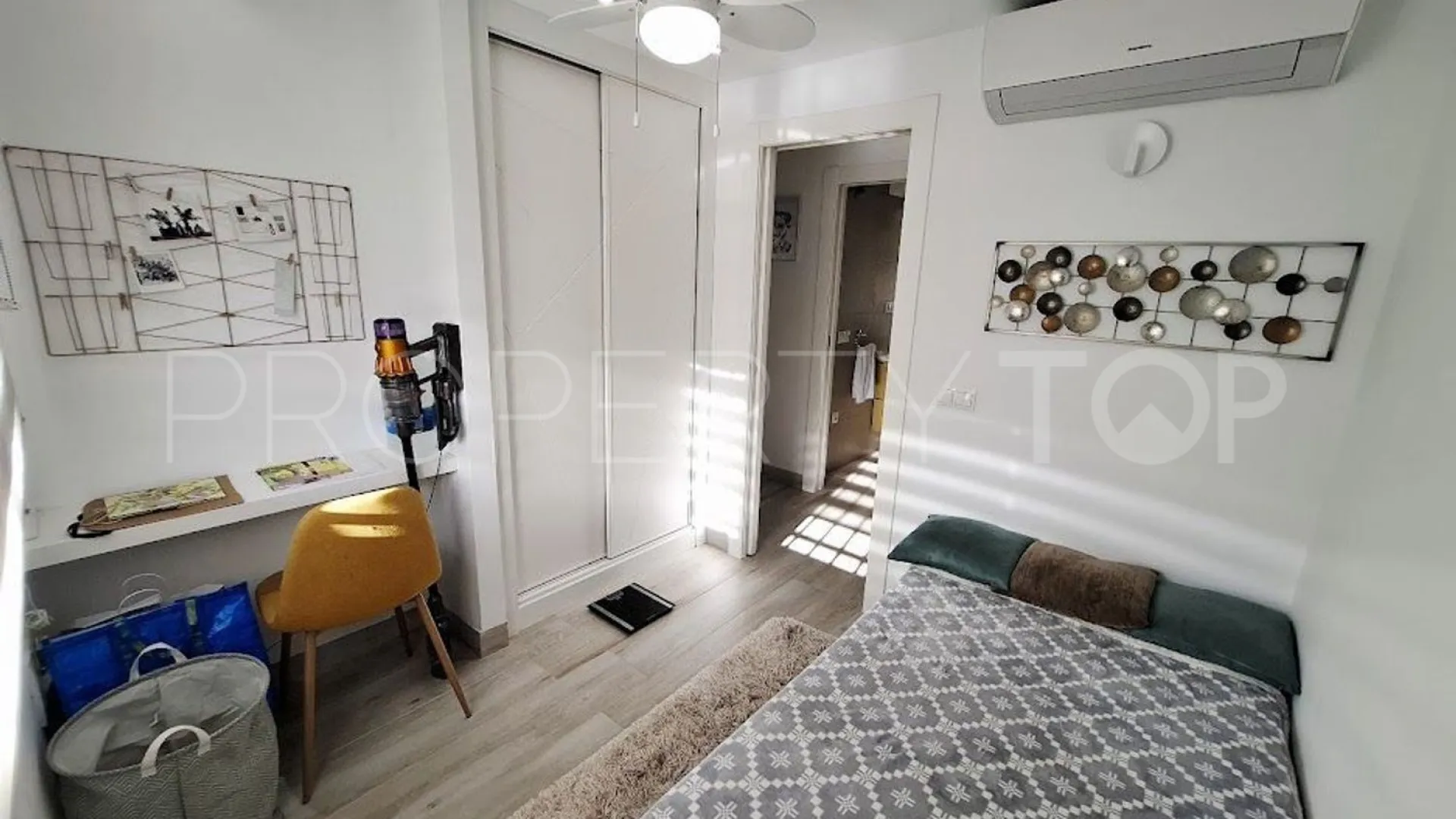 Playa de la Fontanilla, piso en venta