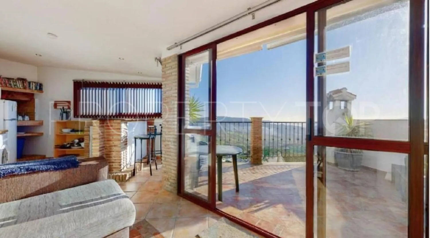 Building for sale in Casarabonela