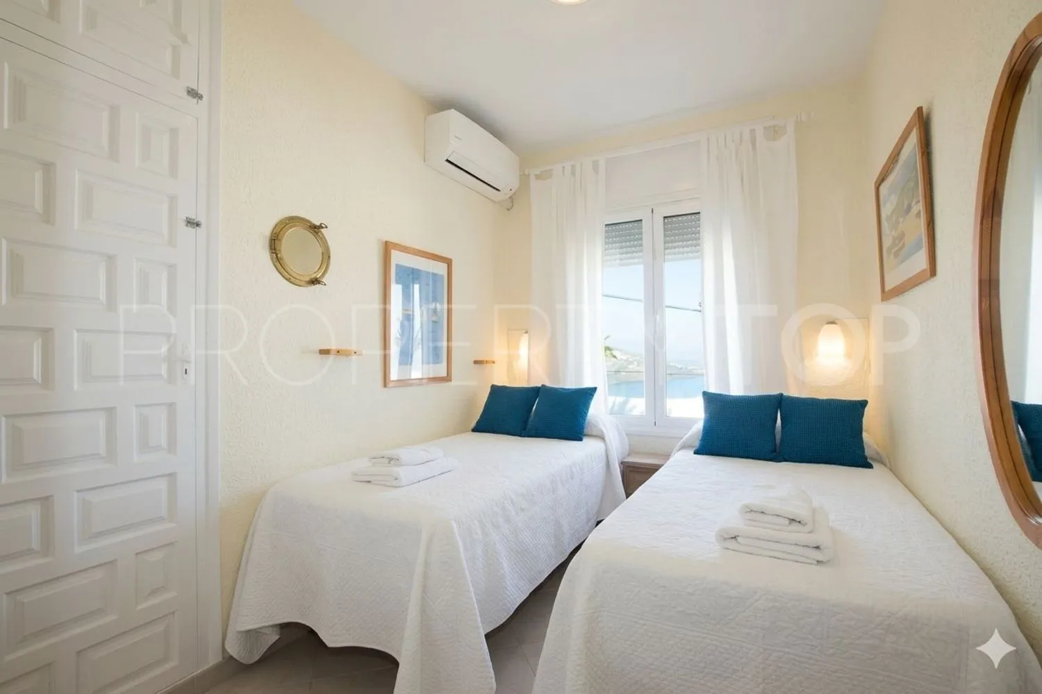 Piso con 2 dormitorios a la venta en Velilla - Velilla Taramay