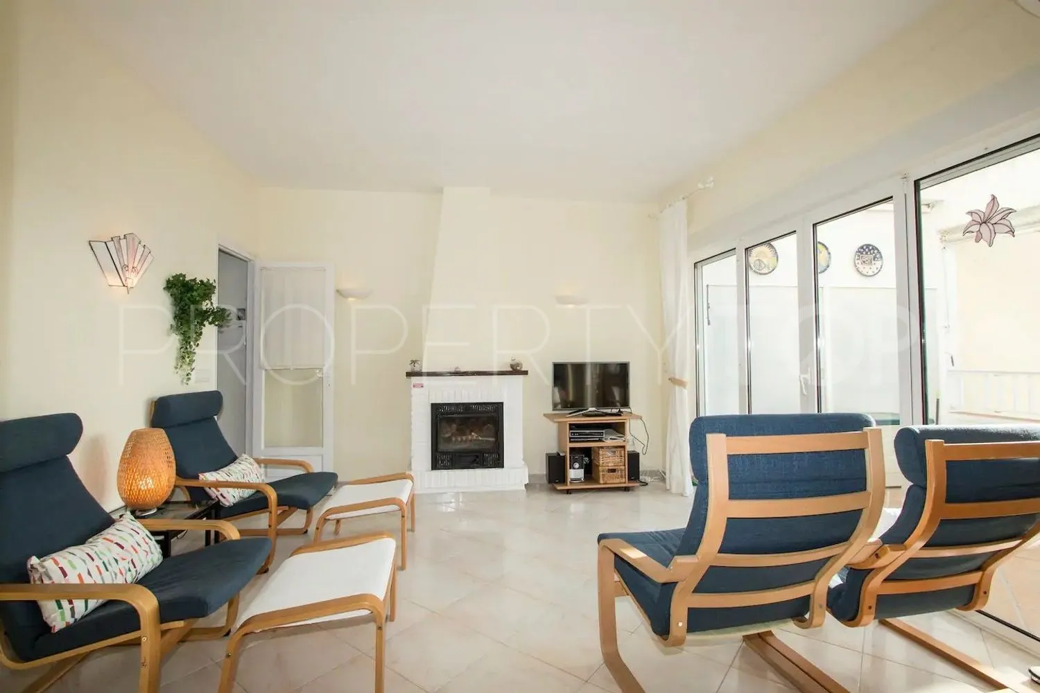 Piso con 2 dormitorios a la venta en Velilla - Velilla Taramay