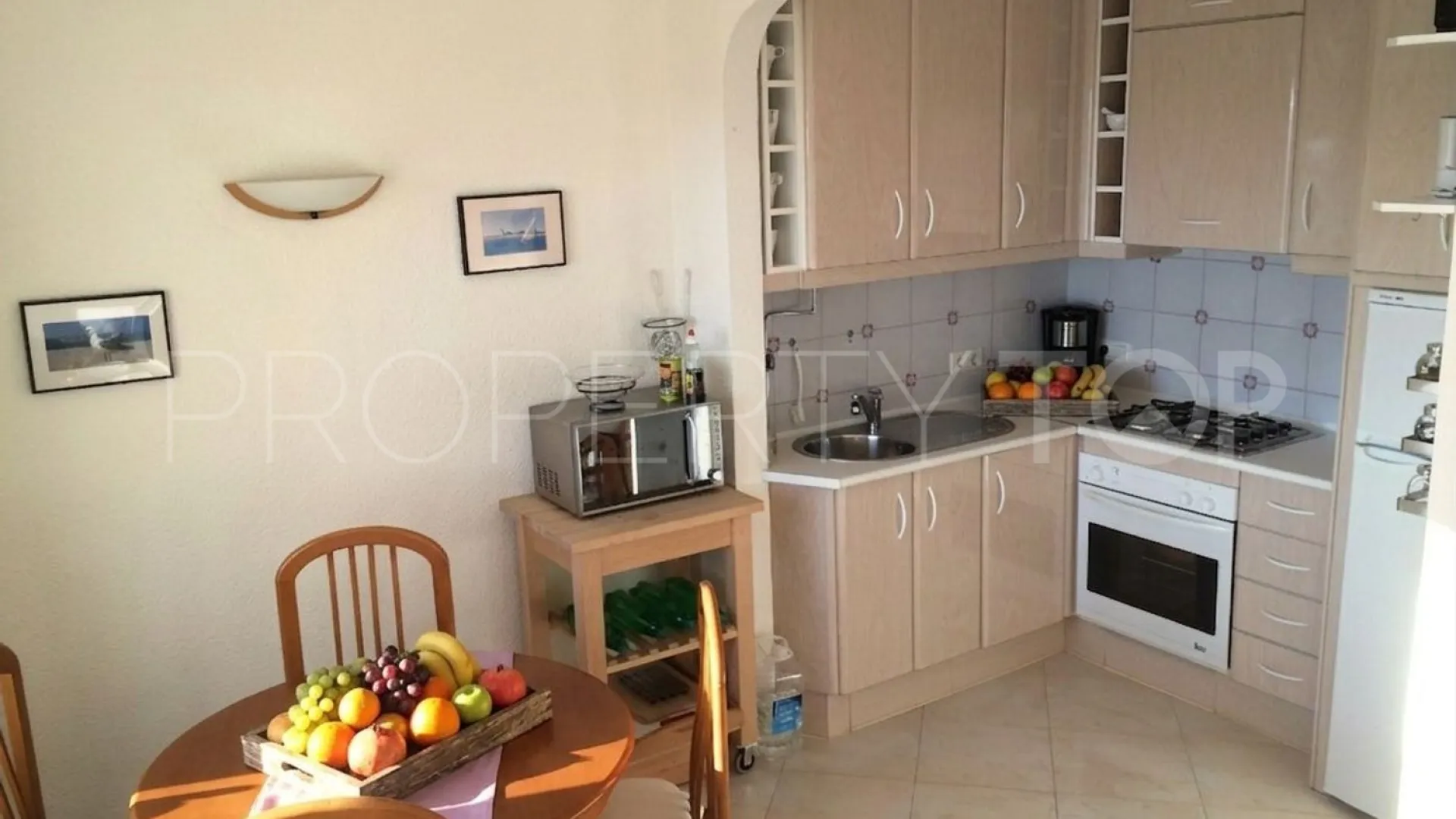 Piso con 2 dormitorios a la venta en Velilla - Velilla Taramay