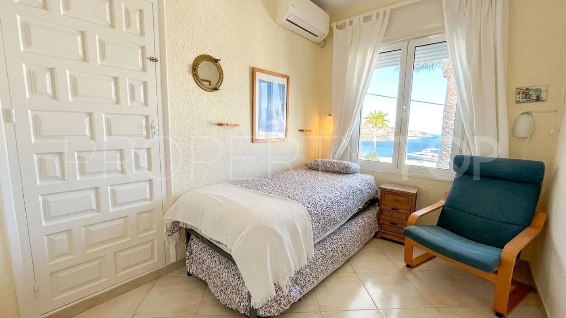 Piso con 2 dormitorios a la venta en Velilla - Velilla Taramay