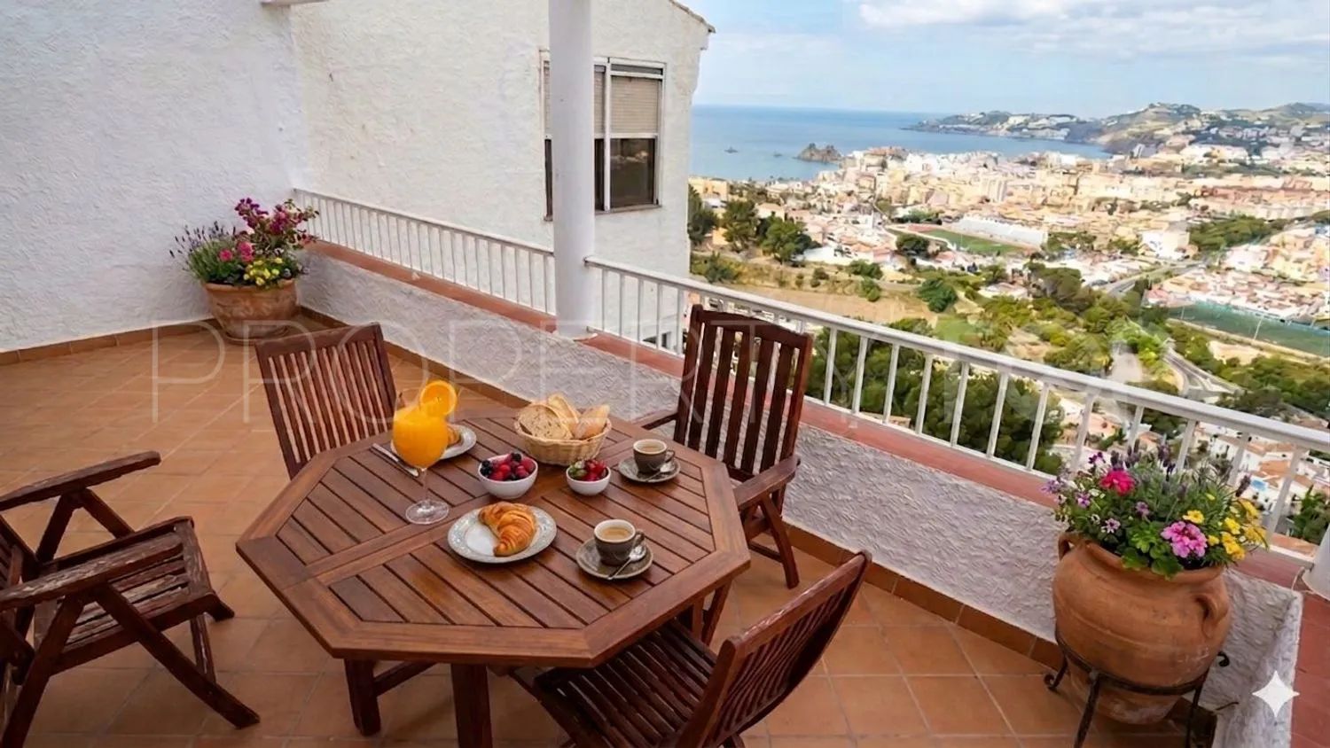 Piso con 2 dormitorios a la venta en Velilla - Velilla Taramay
