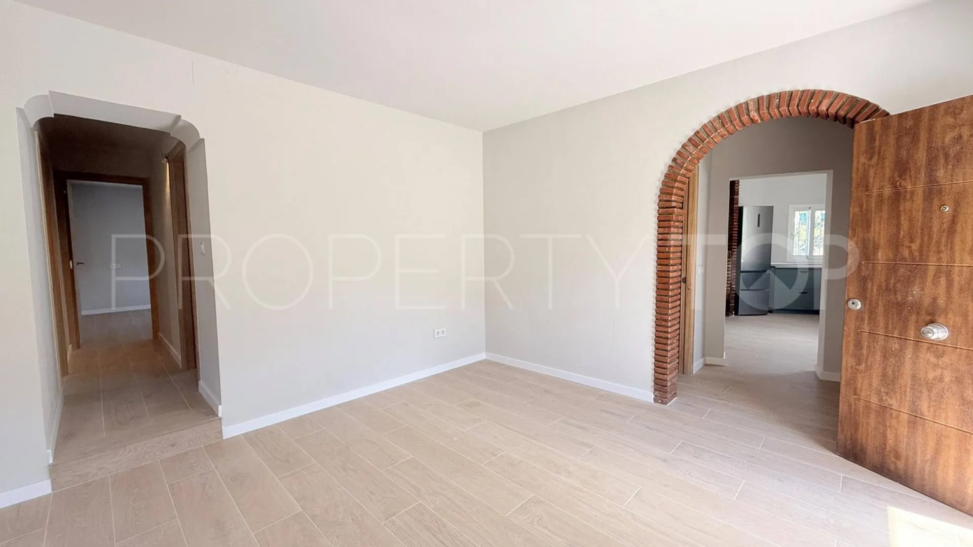 Casa de campo con 3 dormitorios en venta en Coin