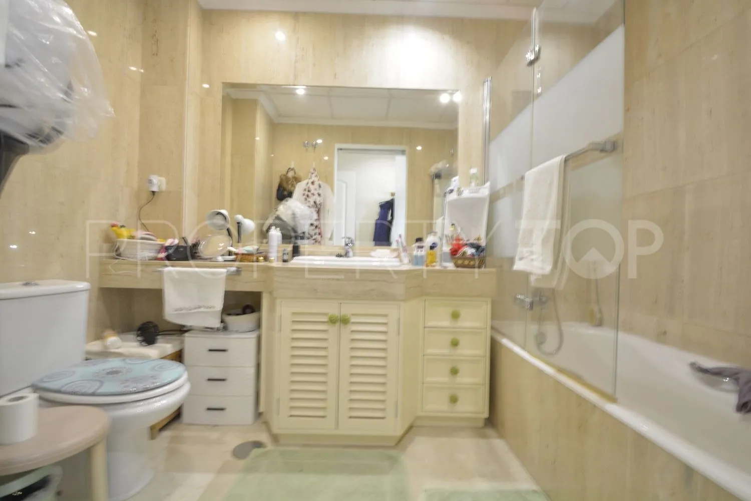 2 bedrooms flat for sale in Hacienda Elviria