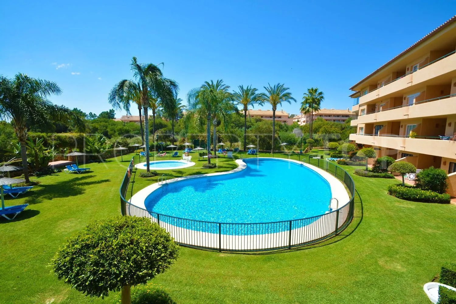 2 bedrooms flat for sale in Hacienda Elviria