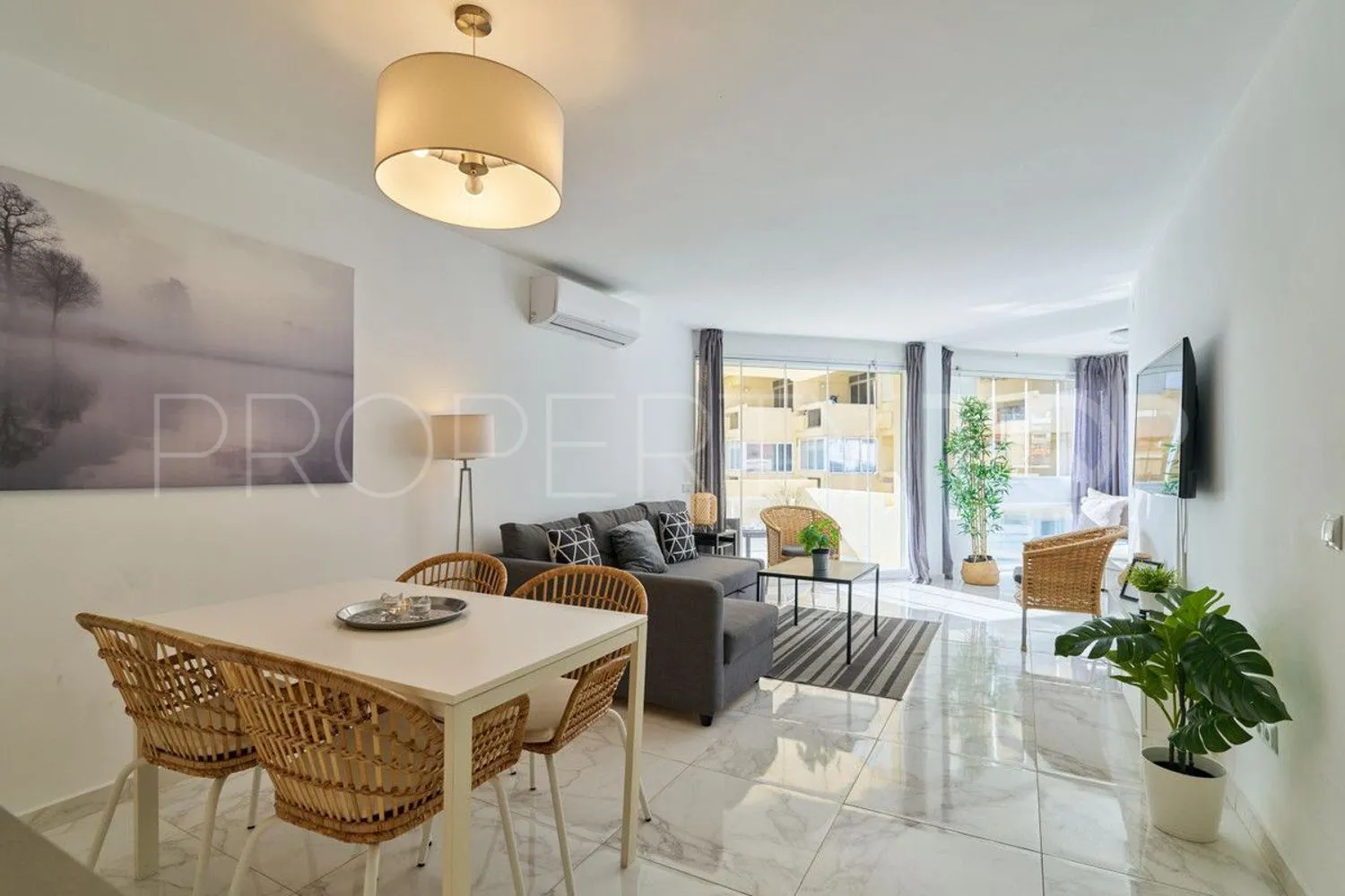 2 bedrooms flat in Playa Bajadilla - Puertos for sale