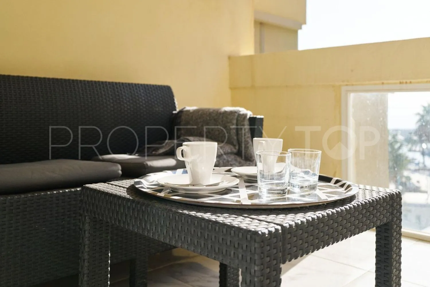 2 bedrooms flat in Playa Bajadilla - Puertos for sale